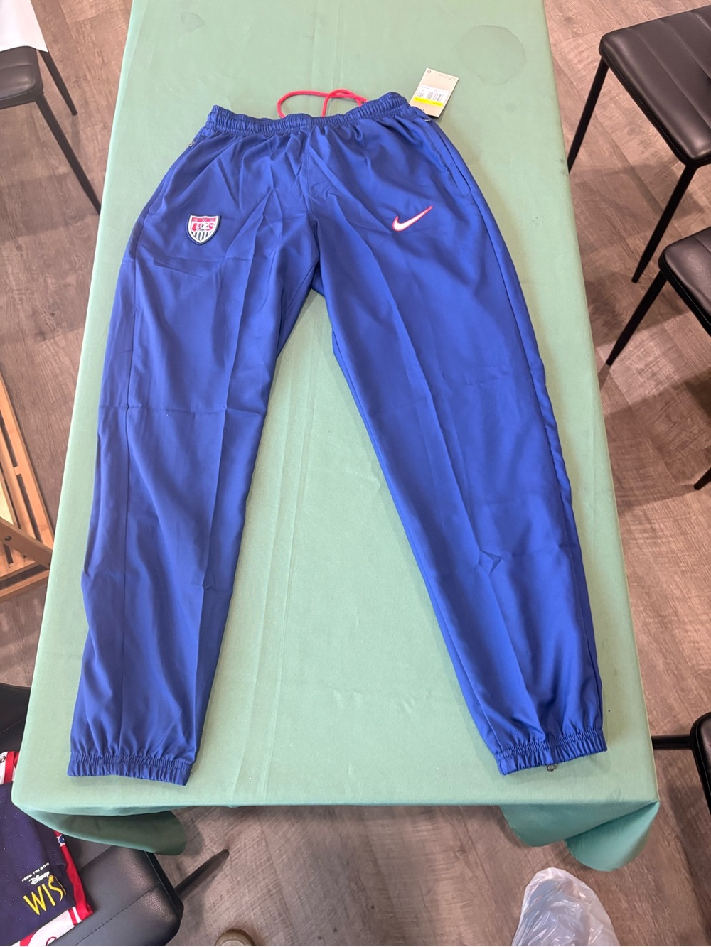 Nike Royal Blue women Soccer Joggers with USA Crest nwt